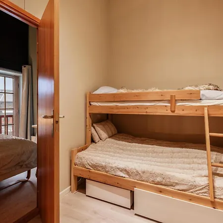 Alpine With Parking And Balcony 于斯塔奥瑟特